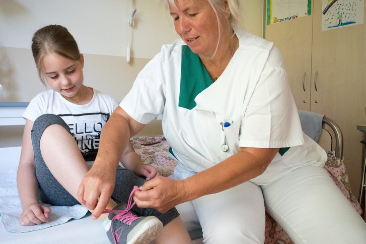 Gesundheits- und (Kinder-)Krankenpfleger (m/w/d), examinierter Altenpfleger (m/w/d) oder Fachkraft (m/w/d) für Intensiv- und Anästhesiepflege